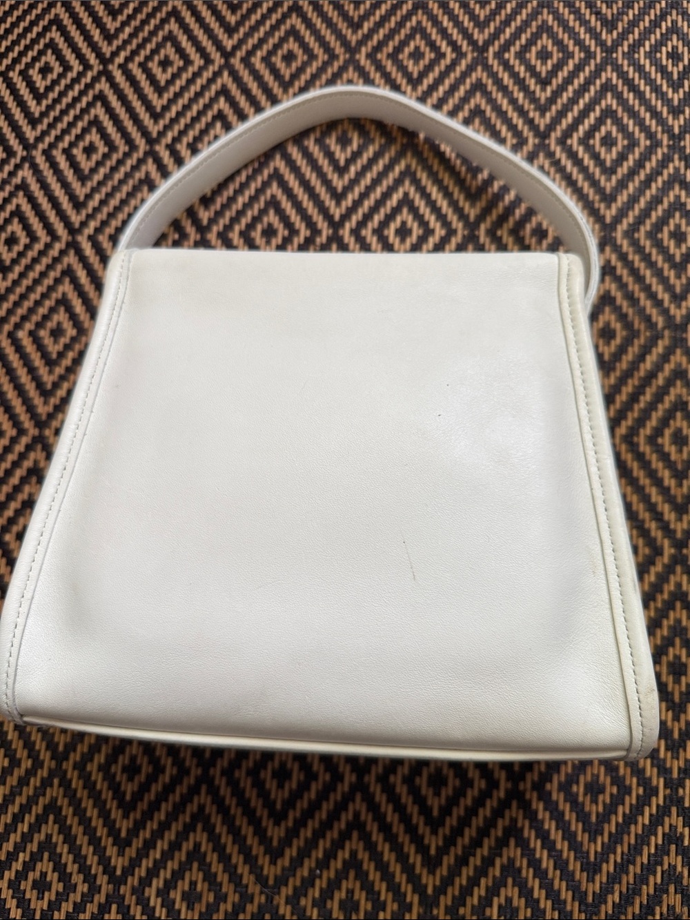 Vintage Coach Geometric bag 9043 white (cream) with brass - Picture 4 of 16